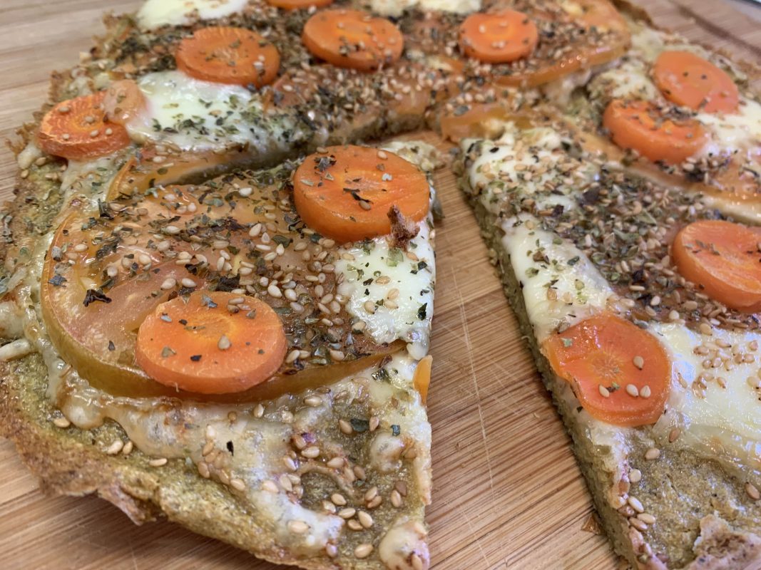 Pizza de Quinoa Sin Gluten - Receta Fácil y Saludable - Bienvivir Vibes